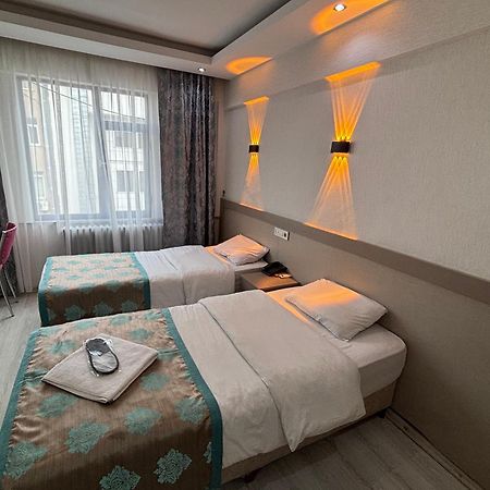 Fly Hotel Istanbul Exterior photo
